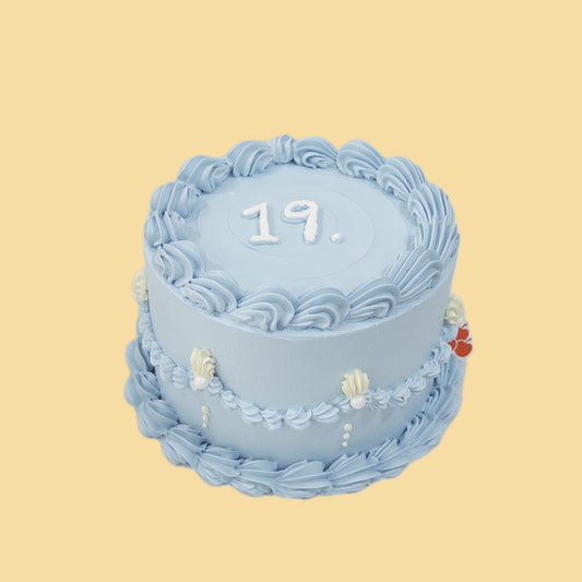 Vintage Cake / Pastel Blue